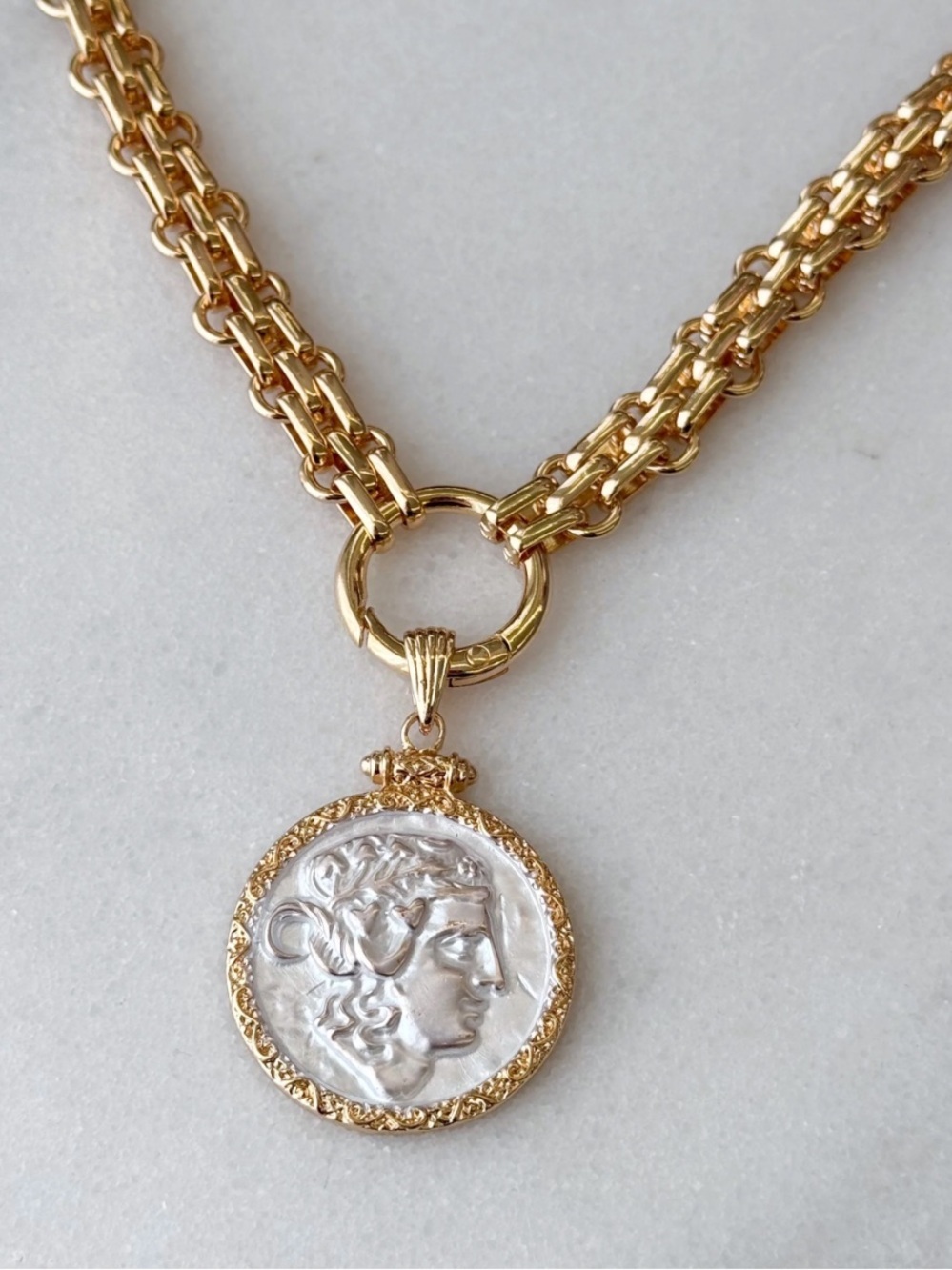 Gold cuban Thick Chain Portrait Coin Necklace pendant - Picture 2 of 2